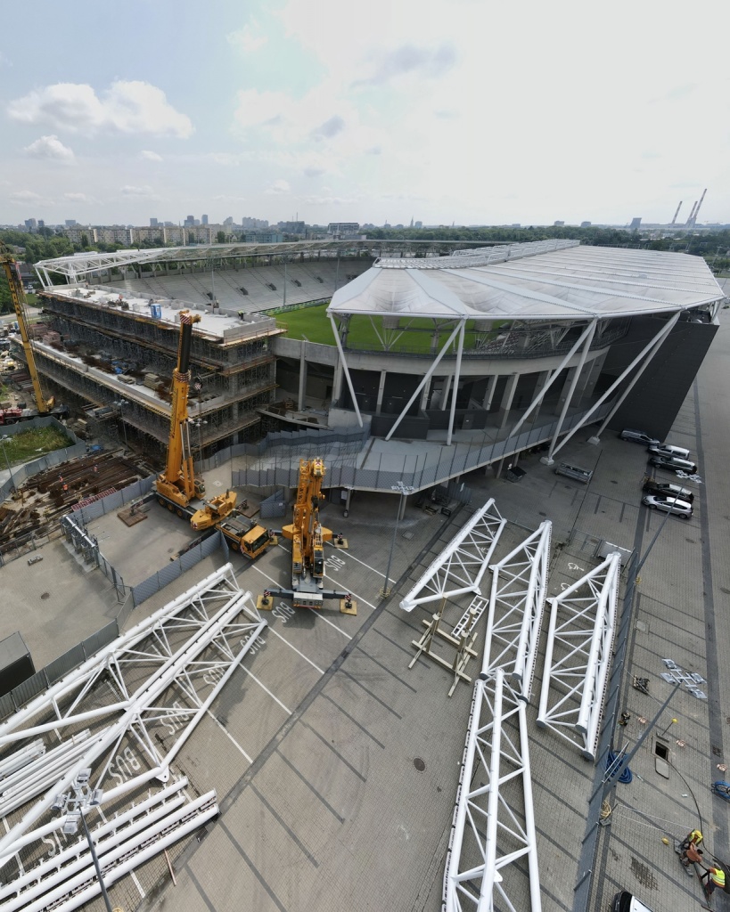 Stadion ŁKS. Do oddania obiektu przy al. Unii 2 w Łodzi pozostał niespełna rok! (fot. www.lodz.pl)