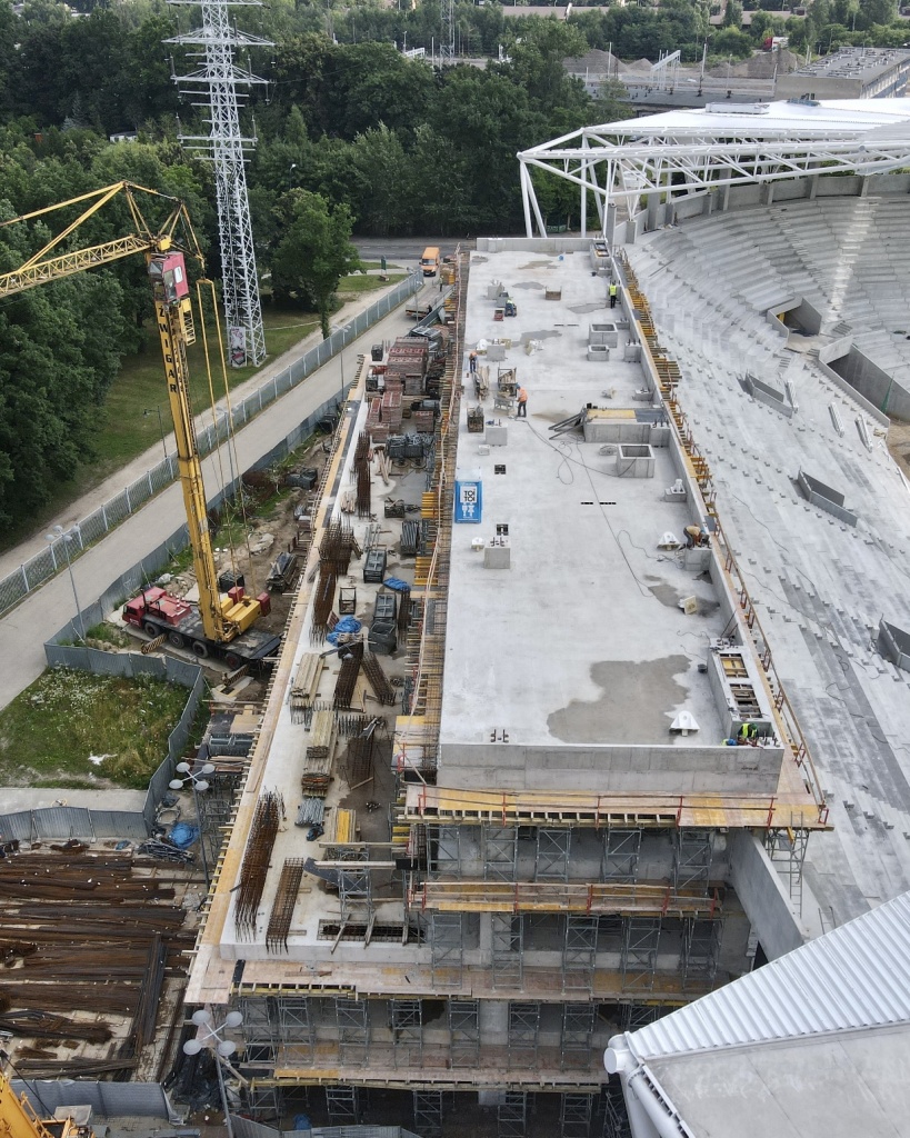 Stadion ŁKS. Do oddania obiektu przy al. Unii 2 w Łodzi pozostał niespełna rok! (fot. www.lodz.pl)