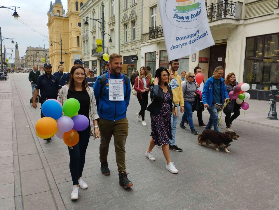 Połowa drogi za nim. Na nogach znad morza w góry, a wszystko dla chorych dzieci - Zdjęcie główne