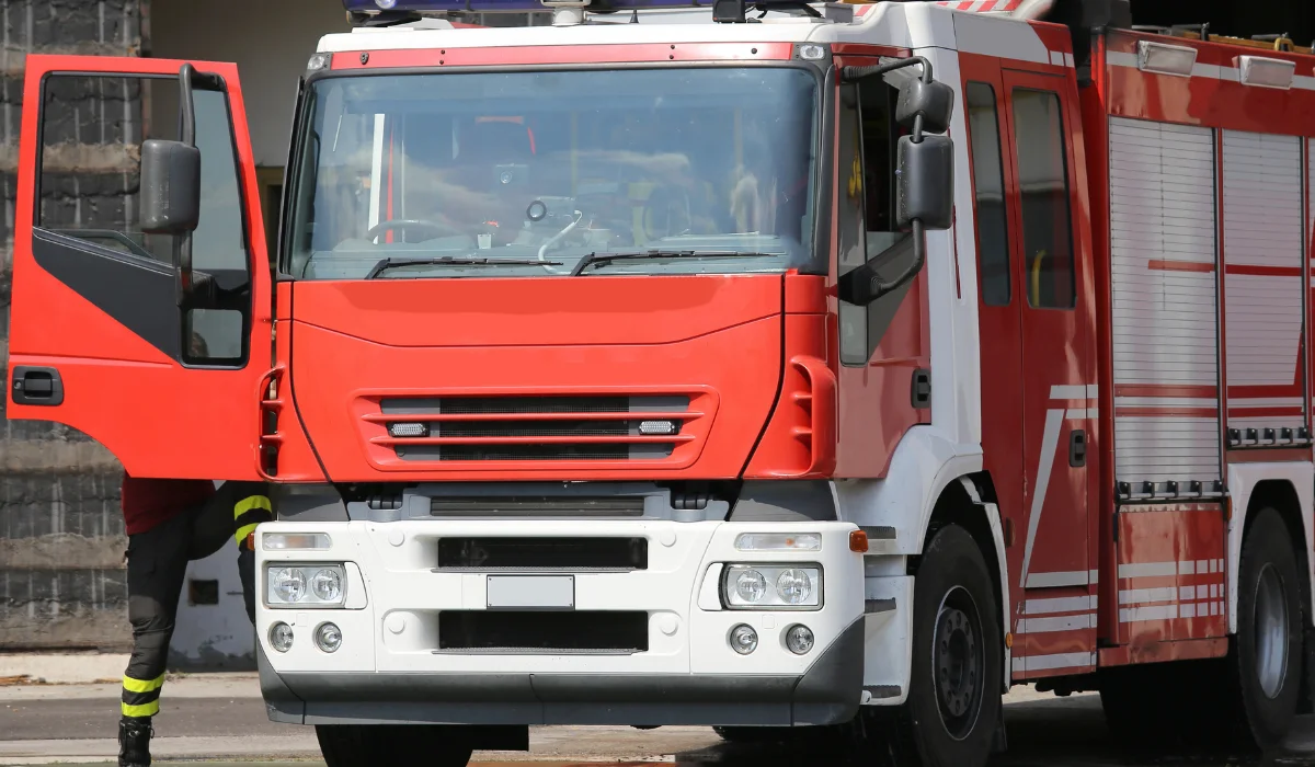 Pożar strychu na Górnej w Łodzi. Kilkanaście osób ewakuowano - Zdjęcie główne