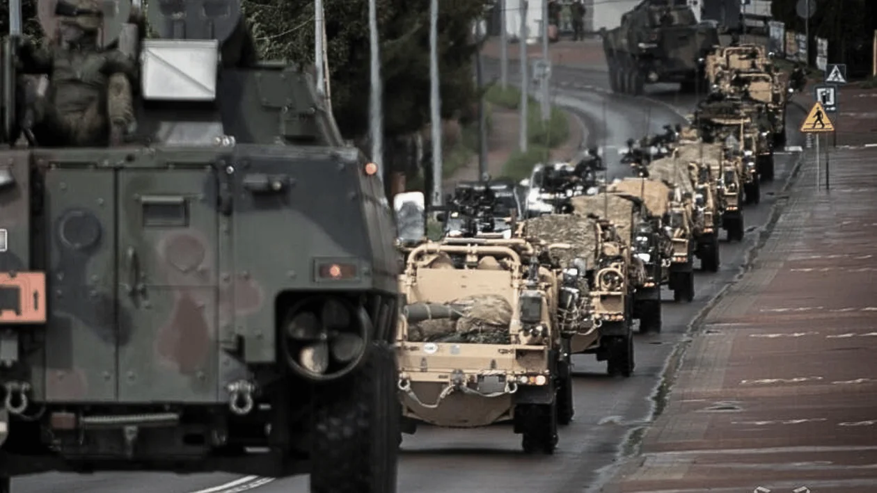 Kolumny wojskowe w ćwiczeń NATO pojawiają się w Łódzkiem. Pojawił się ważny apel do kierowców - Zdjęcie główne