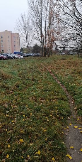 Mieszkańcy wyczekują nowego parkingu przy ul. Nurta-Kaszyńskiego w Łodzi