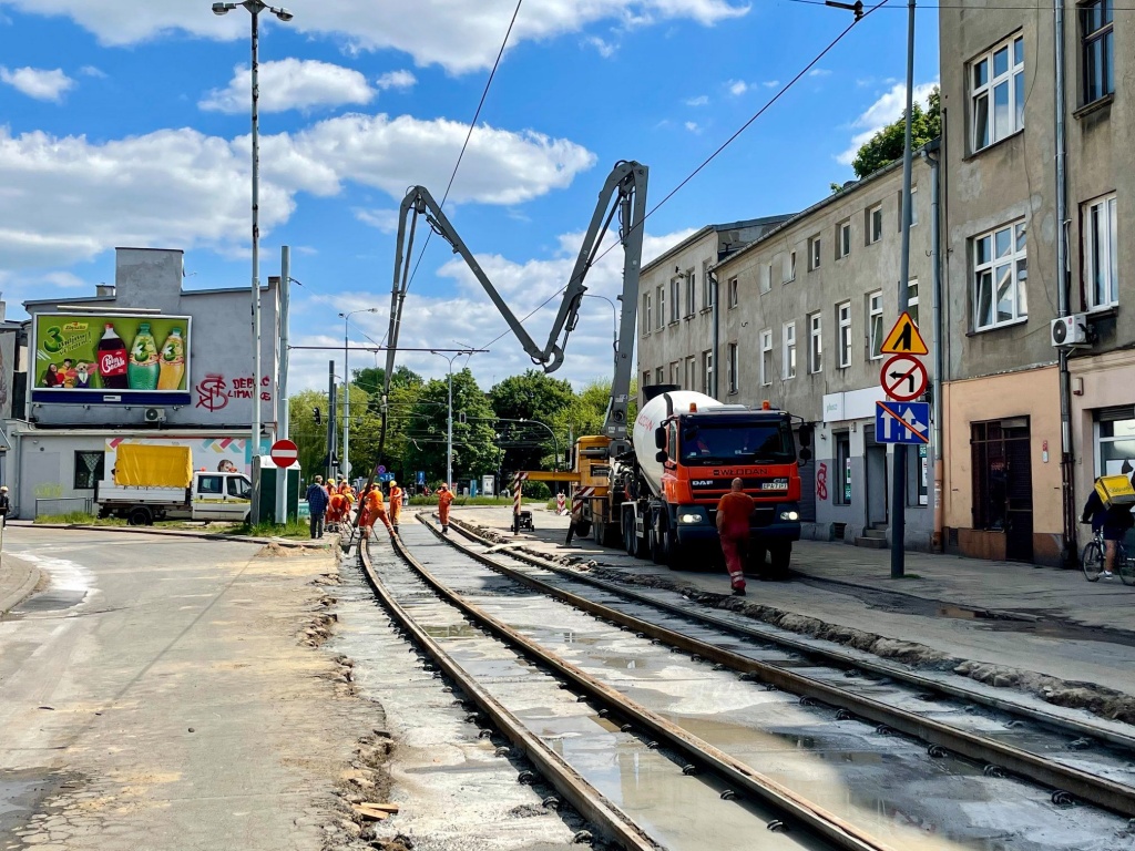 Remont torowiska na ul. Limanowskiego w Łodzi. Prace zakończą się wcześniej, niż zakładano (fot. MPK Łódź) |wiadomości łódzkie | Łódź | TuŁódź