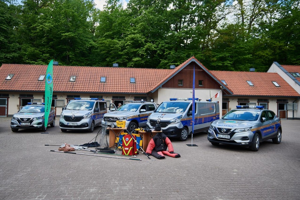 Straż Miejska Łódź. Nowy samochód wspomoże działania na rzecz bezdomnych zwierząt w Łodzi (fot. UMŁ) |wiadomości łódzkie | Łódź | TuŁódź