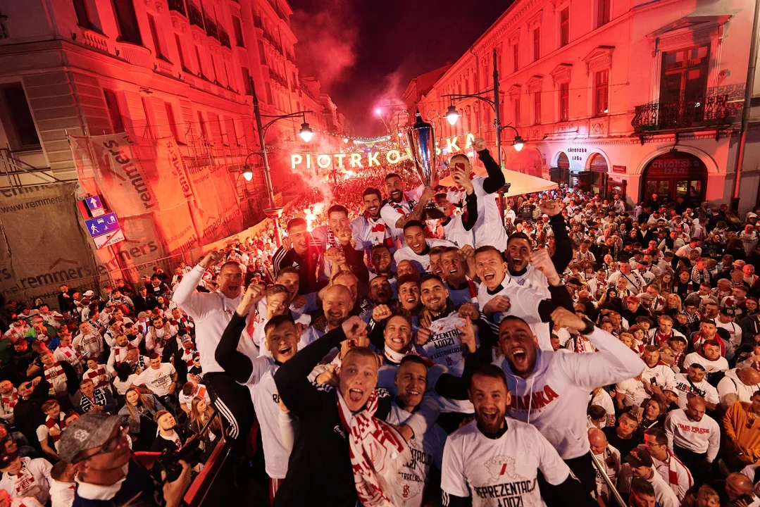 ŁKS świętuje awans do ekstraklasy. Wielka feta w mieście! [foto] - Zdjęcie główne