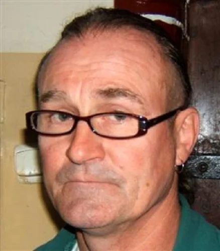 ACHRAMOWICZ ZDZISŁAW, urodzony 12.05.1958 roku. Poszukiwany przez KMP Piekary Śląskie Zespół ds. Poszukiwań i Identyfikacji Osób, 40-038 Katowice, ul. Lompy 19  telefon: 47 851 1444, email: dyzurnykwp@ka.policja.gov.pl.