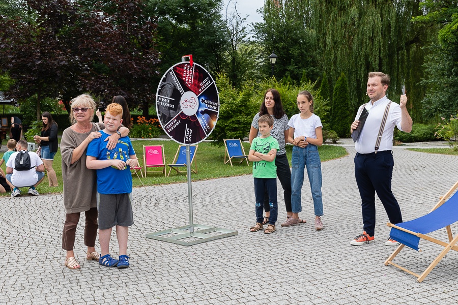 Letni relaks w Łódzkiej Specjalnej Strefie Ekonomicznej. Tak łodzianie bawią się w wakacje (fot. Michał Pietrzak - TuŁódź.pl)