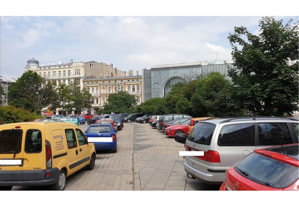 Parking zamiast ulicy. Tak teraz wygląda ul. Sienkiewicza w Łodzi (fot. dzięki uprzejmości Czytelnika)