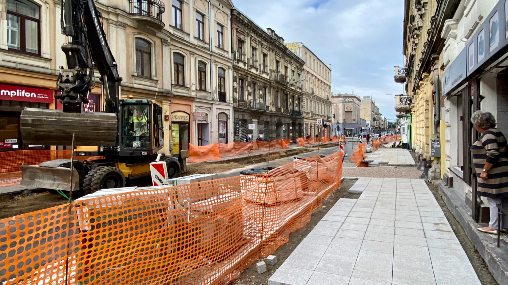 Półmetek remontu na Próchnika i Rewolucji. Posadzonych zostanie 94 drzew. Kiedy zakończenie? [ZDJĘCIA] - Zdjęcie główne