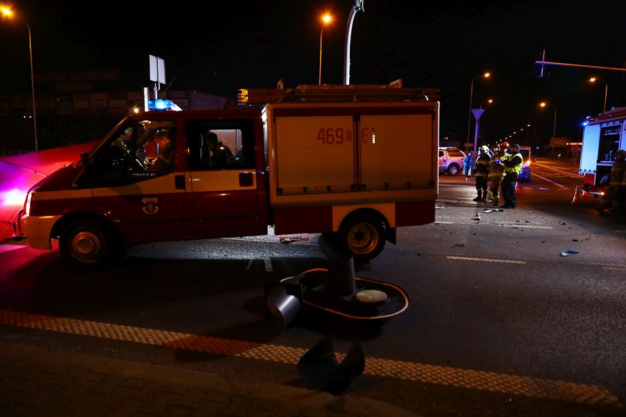 Śmiertelny wypadek w Rzgowie. Nie żyją 3 osoby