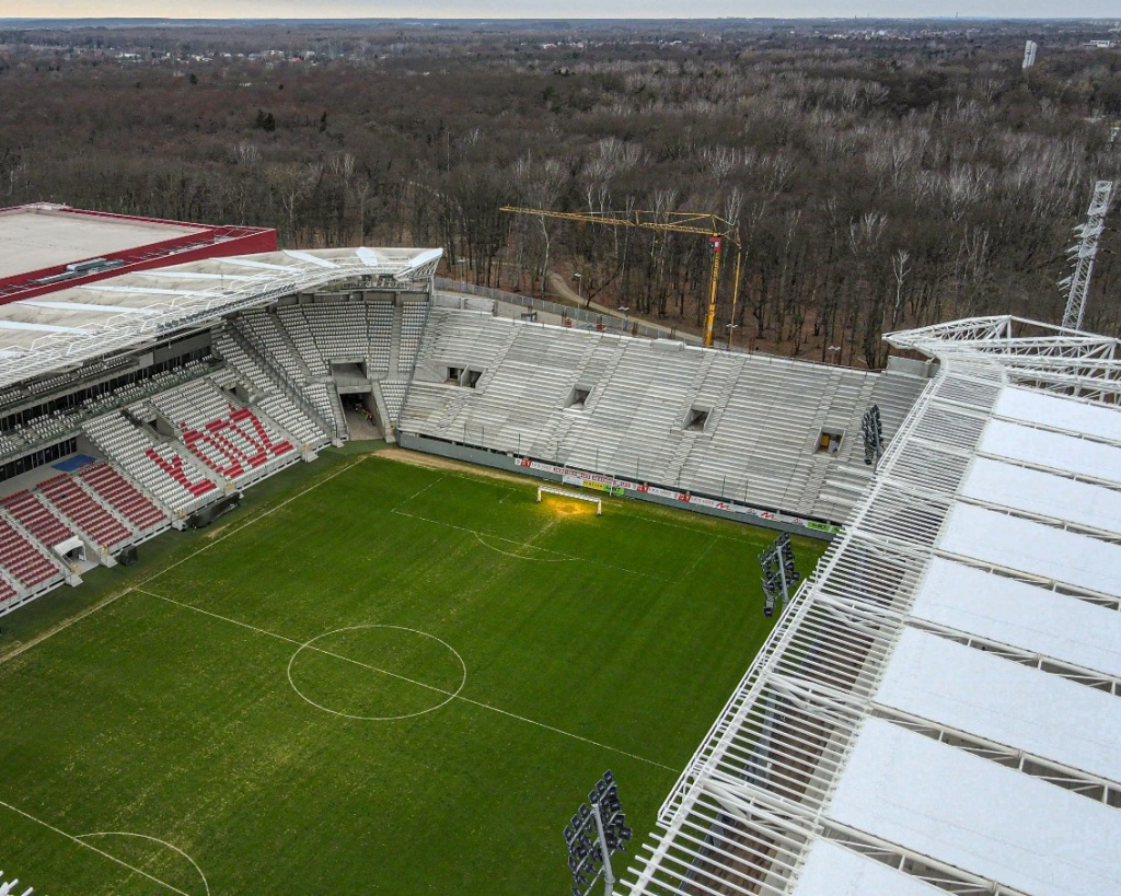 Stadion ŁKS-u Łódź ma być jednym z najładniejszych obiektów w Polsce. Koniec rozbudowy łódzkiego obiektu ma nastąpić już w tym roku! (fot. lodz.pl)