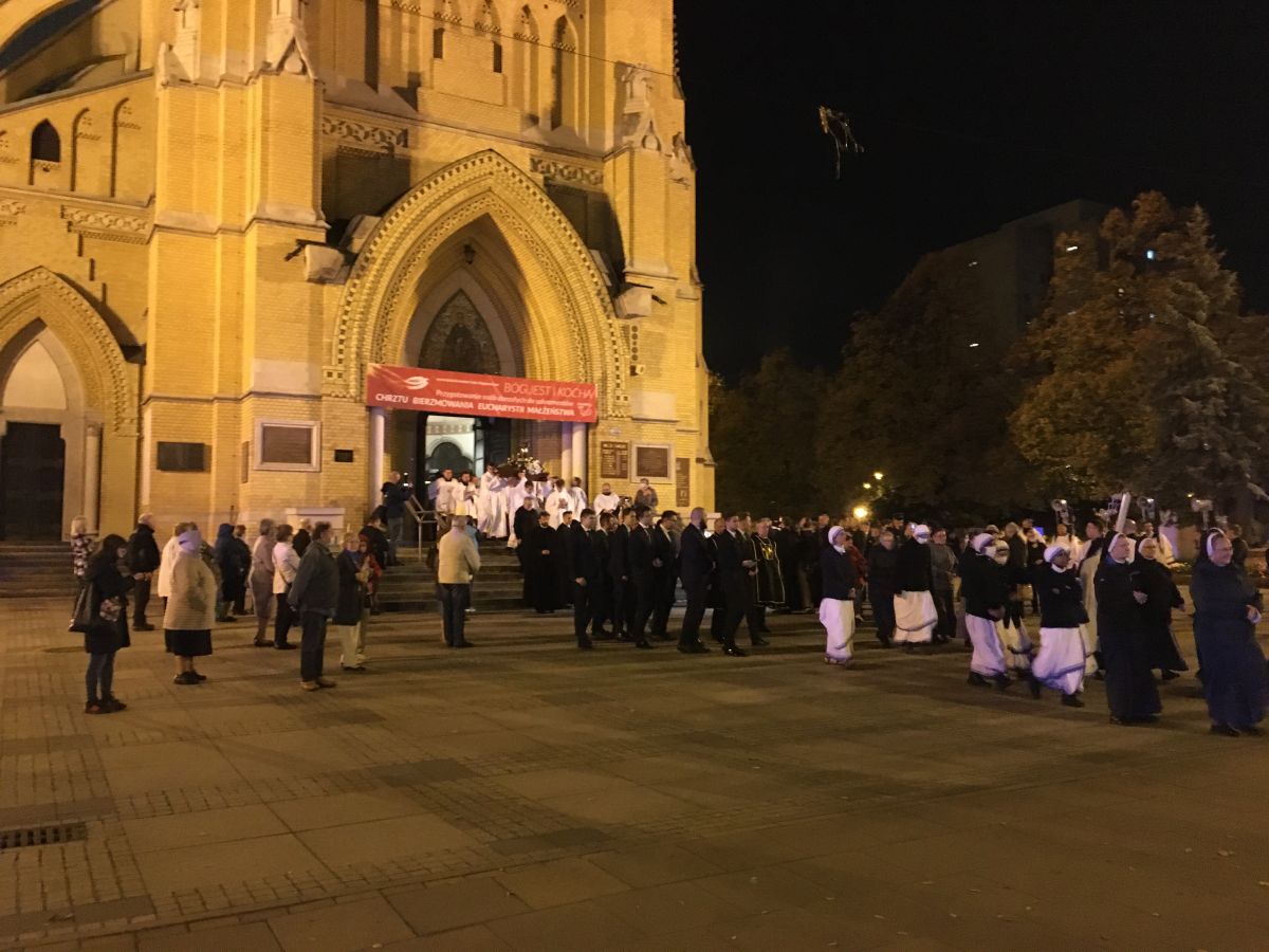 Piotrkowską w Łodzi przeszła procesja ku czci św. Faustyny