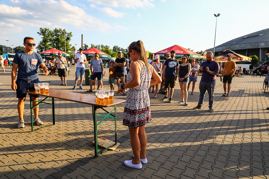 Wielka Szama Łódź. Trwa największy Zlot Foodtrucków w Łodzi. Zobacz! (fot. Michał Pietrzak - TuŁódź.pl)