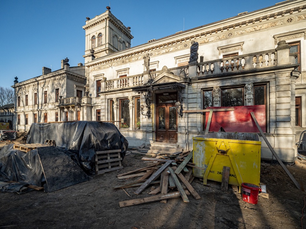 Tak działa rewitalizacja! Trwa remont zabytkowego Muzeum w Łodzi [ZDJĘCIA] - Zdjęcie główne