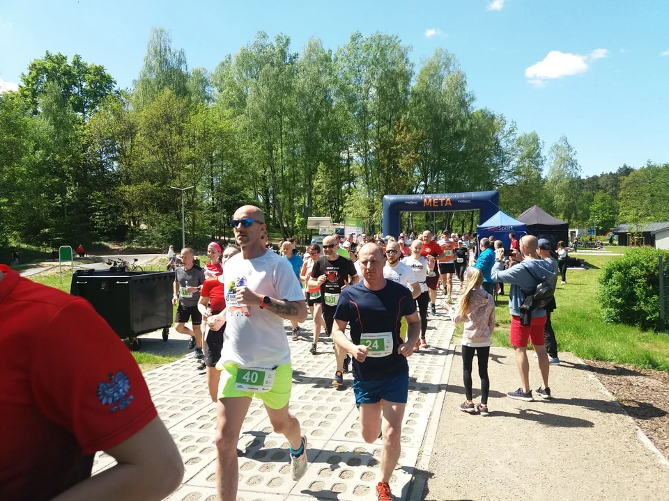 Trasa Biegu Terenowego Malinka Zgierz biegła po terenach ośrodka rekreacji a także... sąsiadującego z nim byłego wysypiska śmieci.