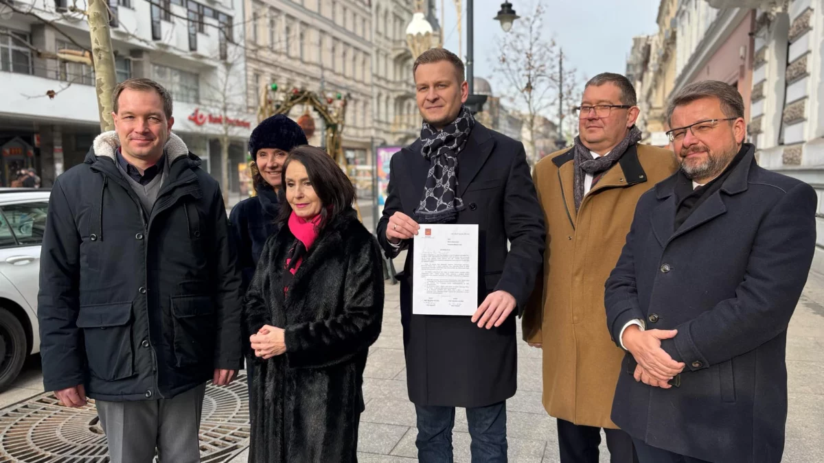 Środki z KPO nie dla łódzkich tramwajów. Politycy PiS-u pytają, dlaczego takie fundusze dostała Bydgoszcz, a nie Łódź - Zdjęcie główne