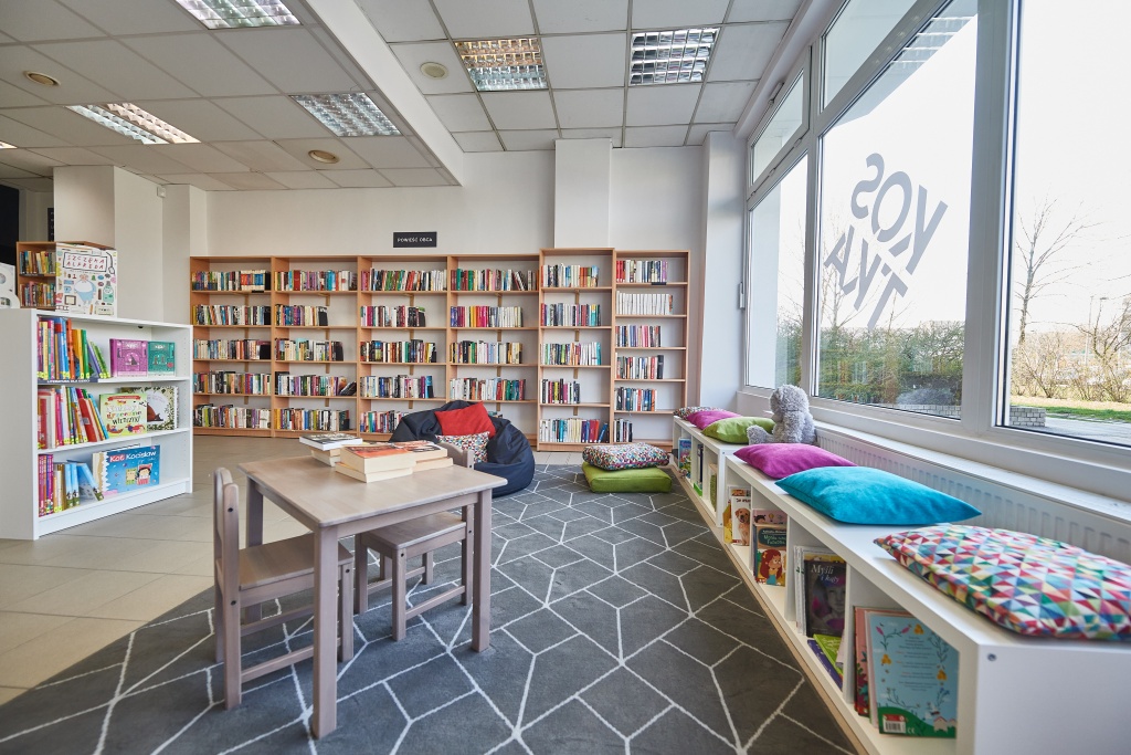 Filia Biblioteki Miejskiej w Łodzi przy ul. Kostki Napierskiego gotowa na przyjęcie czytelników (fot. UMŁ) | wiadomości łódzkie | Łódź | TuŁódź