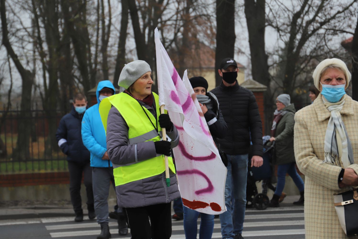 W piątek mieszkańcy gminy Bedlno (pow. kutnowski) protestowali żądając poprawy bezpieczeństwa po niedawnym śmiertelnym wypadku