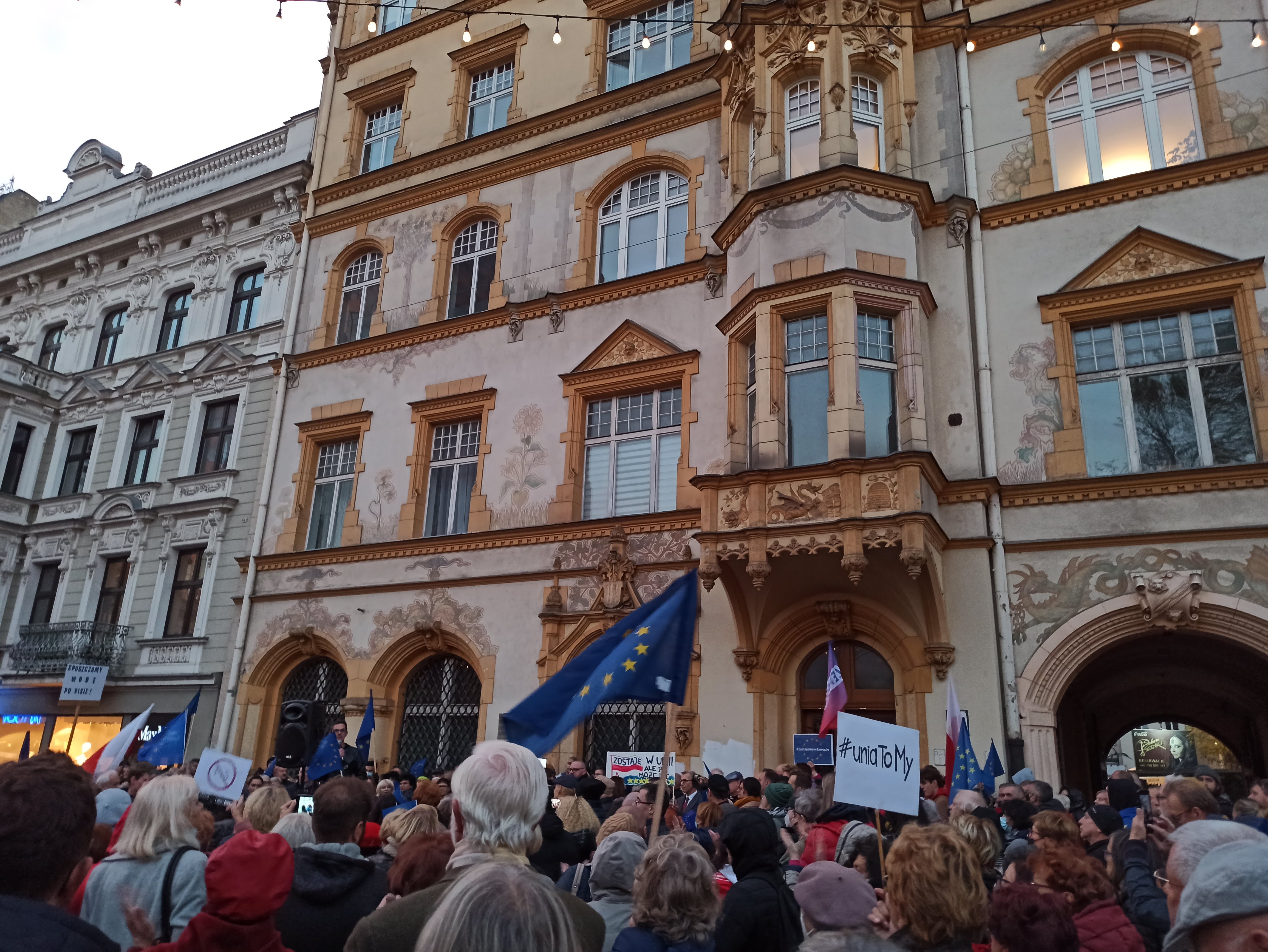 Protest na ulicy Piotrkowskiej w Łodzi