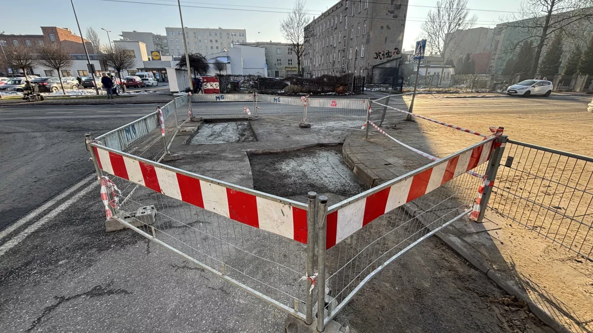 Awaria wodociągowa w centrum Łodzi zażegnana. Co z powrotem tramwajów MPK Łódź? ZWiK informuje - Zdjęcie główne