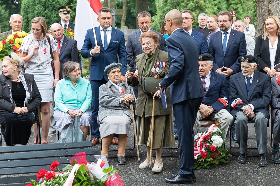 Łódź. 77. rocznica wybuchu Powstania Warszawskiego. W Łodzi uczczono pamięć Powstańców [zdjęcia]