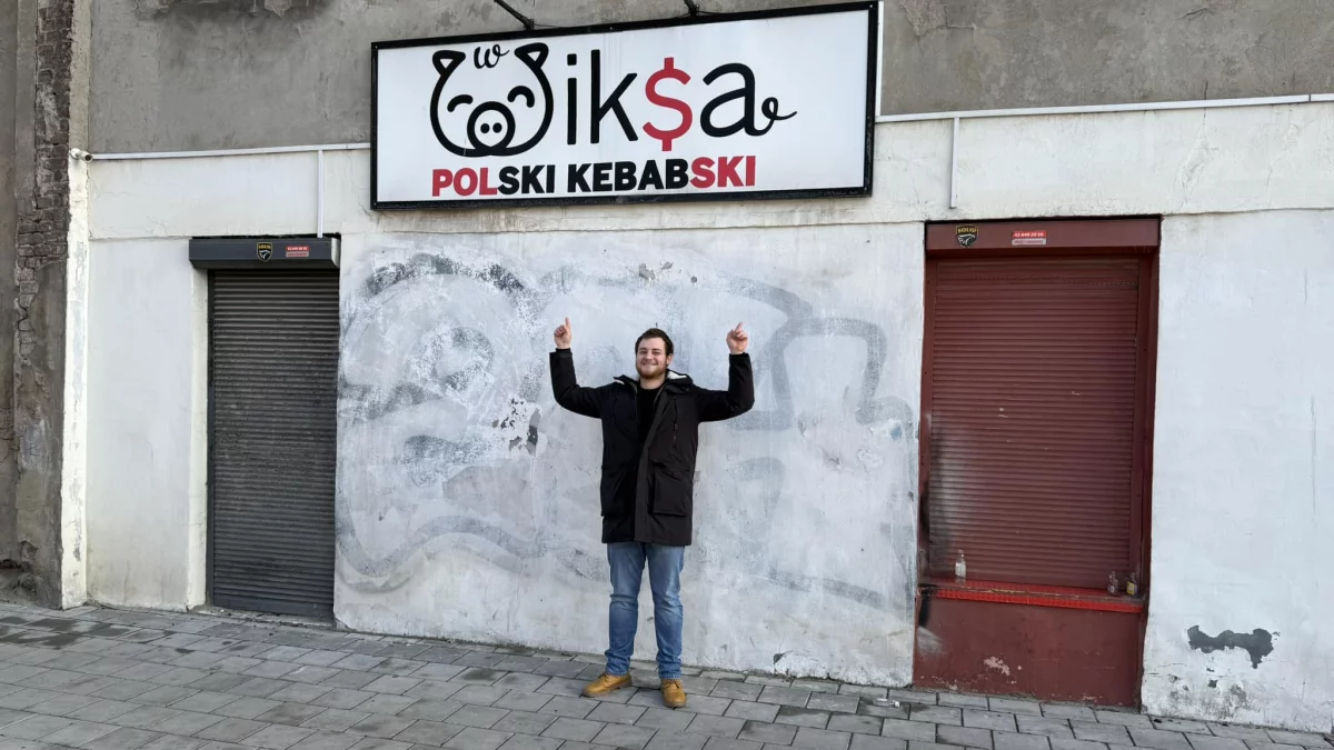 Co tam kebab ze znanej sieciówki. W jego restauracji są tłumy, a wkrótce otworzy nowy lokal - Zdjęcie główne