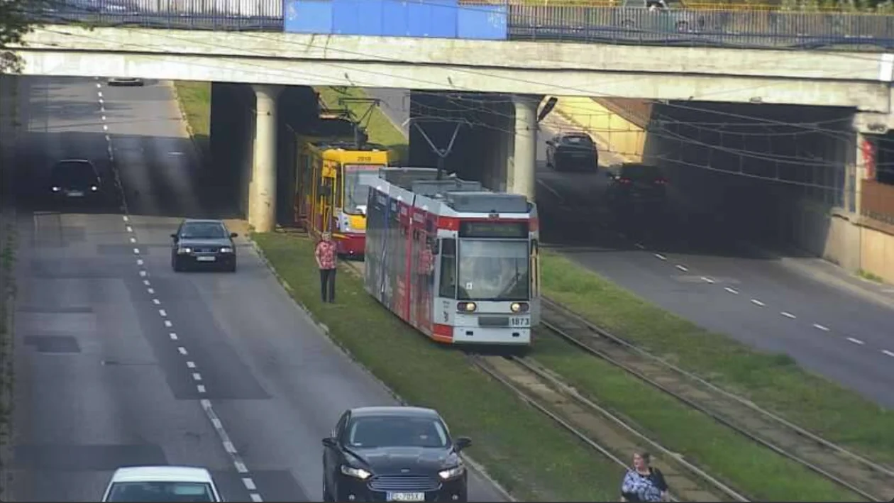 Zatrzymanie tramwajów w różnych częściach Łodzi. Dwie pętle bez tramwajów - Zdjęcie główne