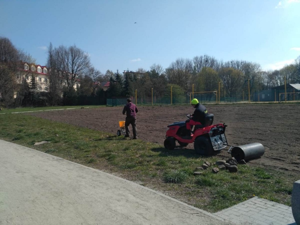 Niedługo na Stawach Jana i Stefańskiego w Łodzi zobaczymy kwiaty! To inicjatywa  łodzian w Budżecie Obywatelskim  - Zdjęcie główne