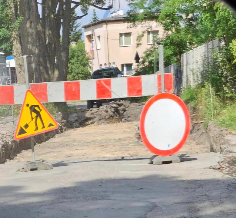 Kolejna łódzka ulica jest zamknięta dla ruchu. Kiedy ją otworzą? - Zdjęcie główne