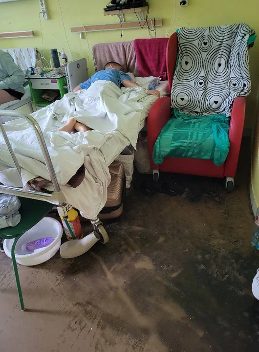 Sala nadzoru pooperacyjnego na oddziale chirurgii dziecięcej ICZMP