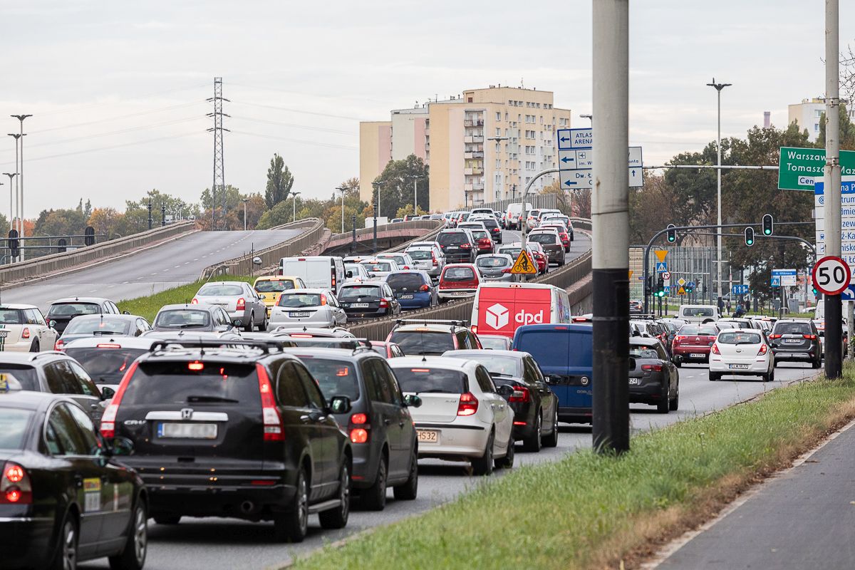 3 miliony aut na gaz niedopuszczonych do ruchu? Nowe przepisy uderzą w kierowców  - Zdjęcie główne