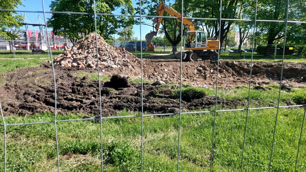 Park Widzewski. W Budżecie Obywatelskim łodzianie zdecydowali o remoncie fontanny (fot. UMŁ) |wiadomości łódzkie | Łódź | TuŁódź