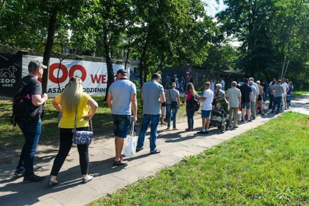 Gigantyczne kolejki w weekend – wielu łodzian skorzystało z darmowych atrakcji [ZDJĘCIA] - Zdjęcie główne