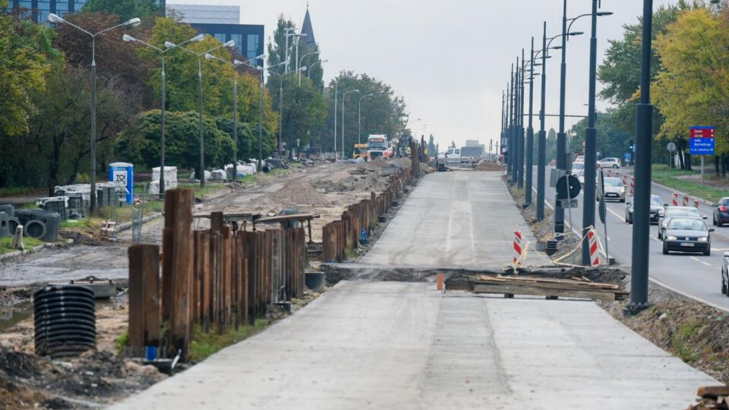 Prace przy remoncie al. Śmigłego – Rydza przebiegają zgodnie z harmonogramem i nie ma zagrożenia dla terminów - twierdzi magistrat [VIDEO, ZDJĘCIA] - Zdjęcie główne