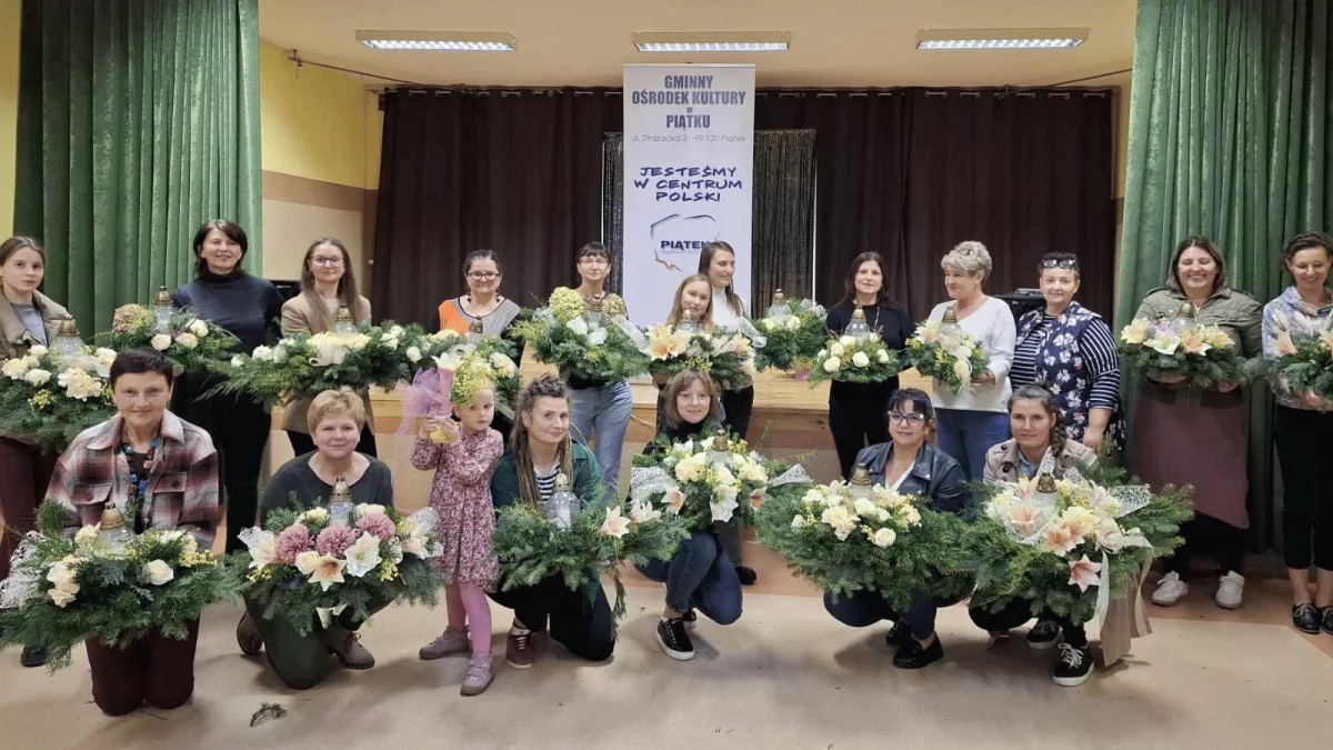 Dekoracje na Wszystkich Świętych gotowe. Powstały podczas warsztatów florystycznych w Gminnym Ośrodku Kultury w Piątku - Zdjęcie główne