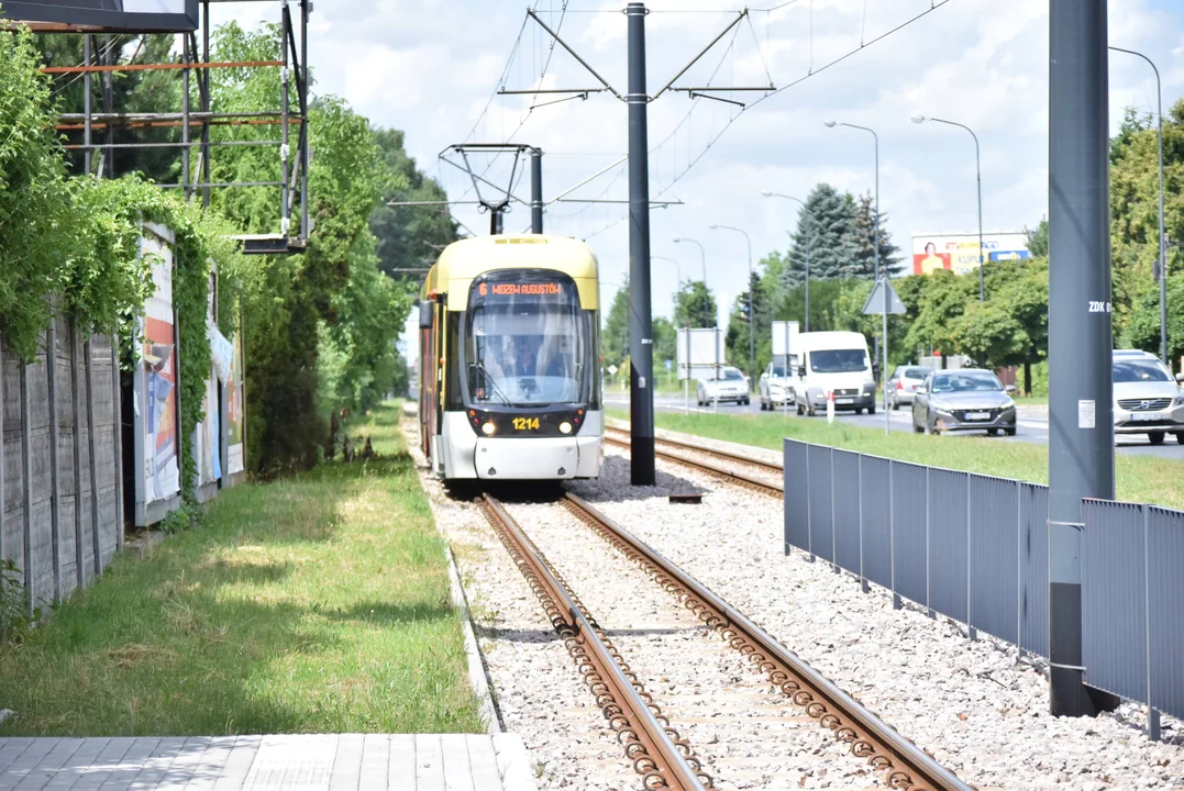 Zmarł w tramwaju w Zgierzu. Policja szuka świadków [ZDJĘCIA] - Zdjęcie główne