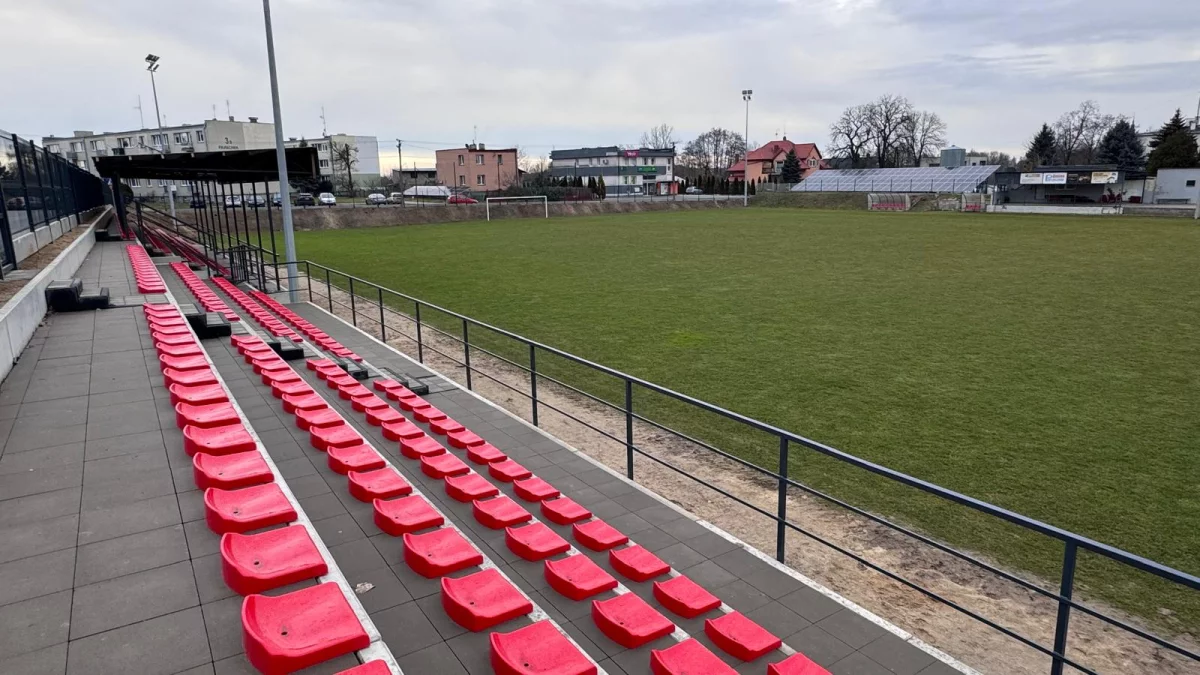 Stadion w Parzęczewie w nowej odsłonie. Runda wiosenna już na zmodernizowanym obiekcie - Zdjęcie główne