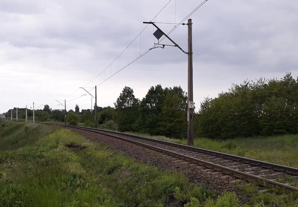 Nowy przystanek kolejowy Zgierz Rudunki powstanie w sąsiedztwie przejazdu w ulicy Zegrzanki