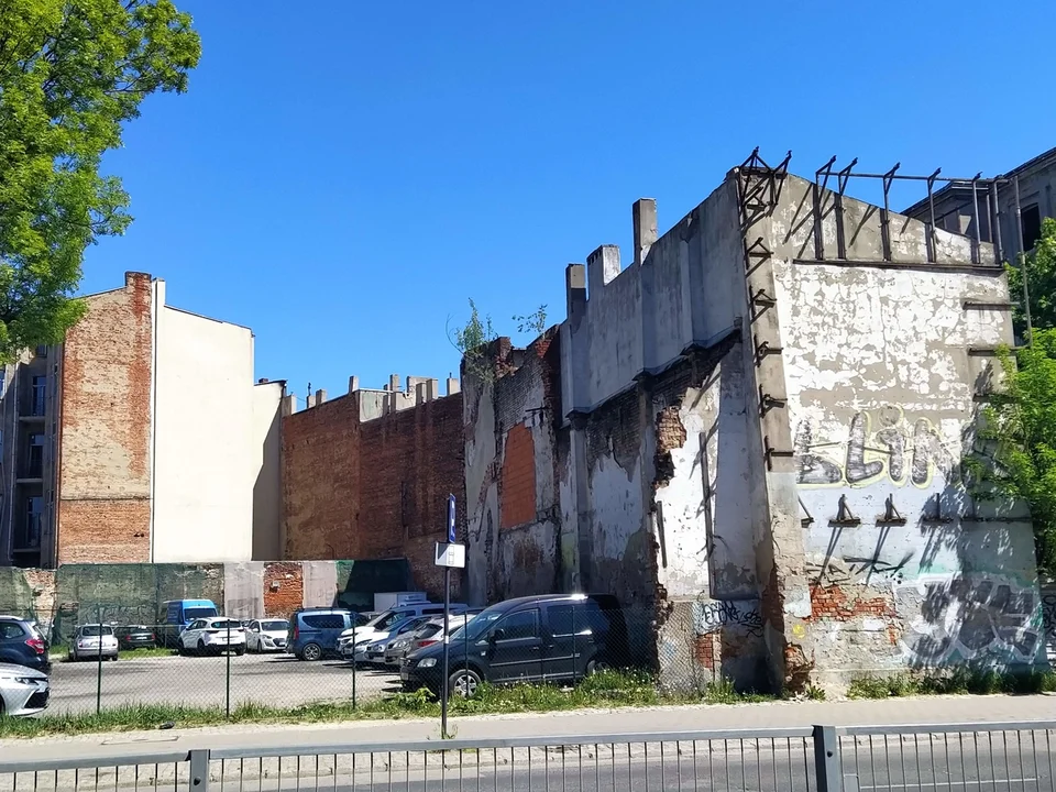Nie wszystkie budynki w Łodzi są piękne. Wszystkie są wyjątkowe