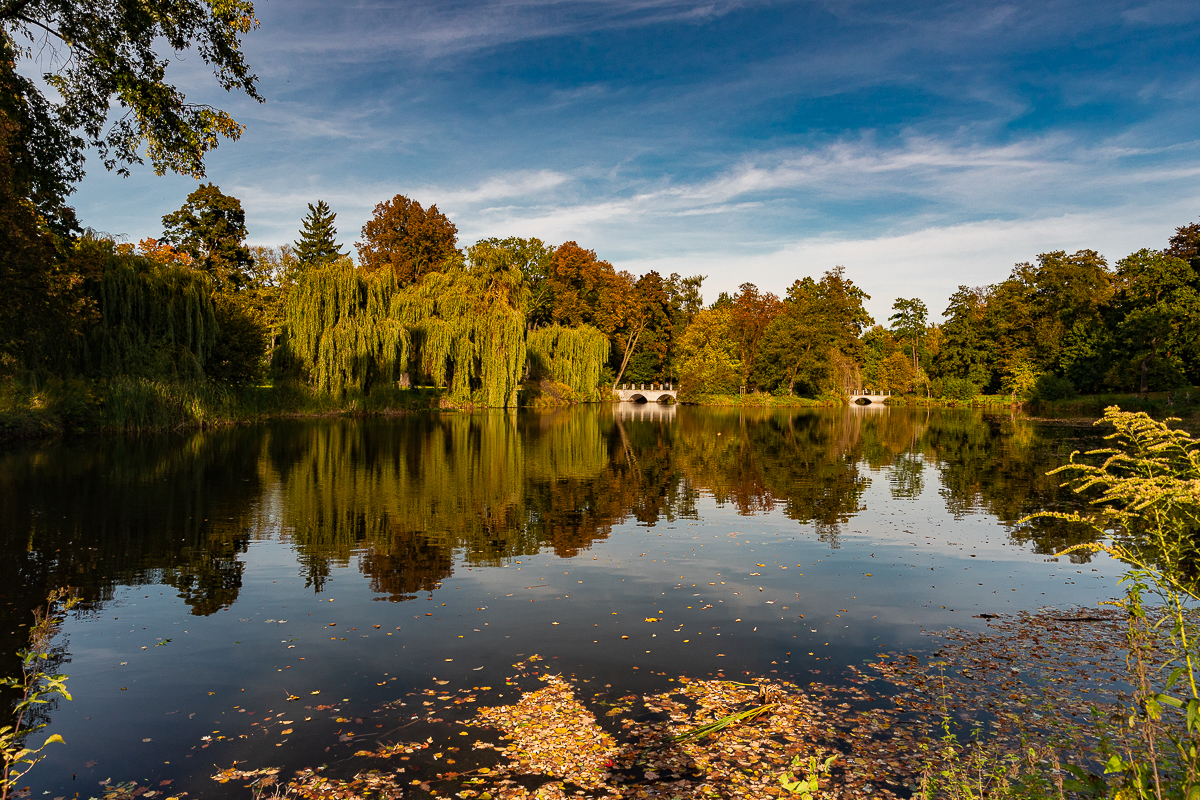 Park Julianowski w Łodzi zachwyca o każdej porze roku, w tym jesienią