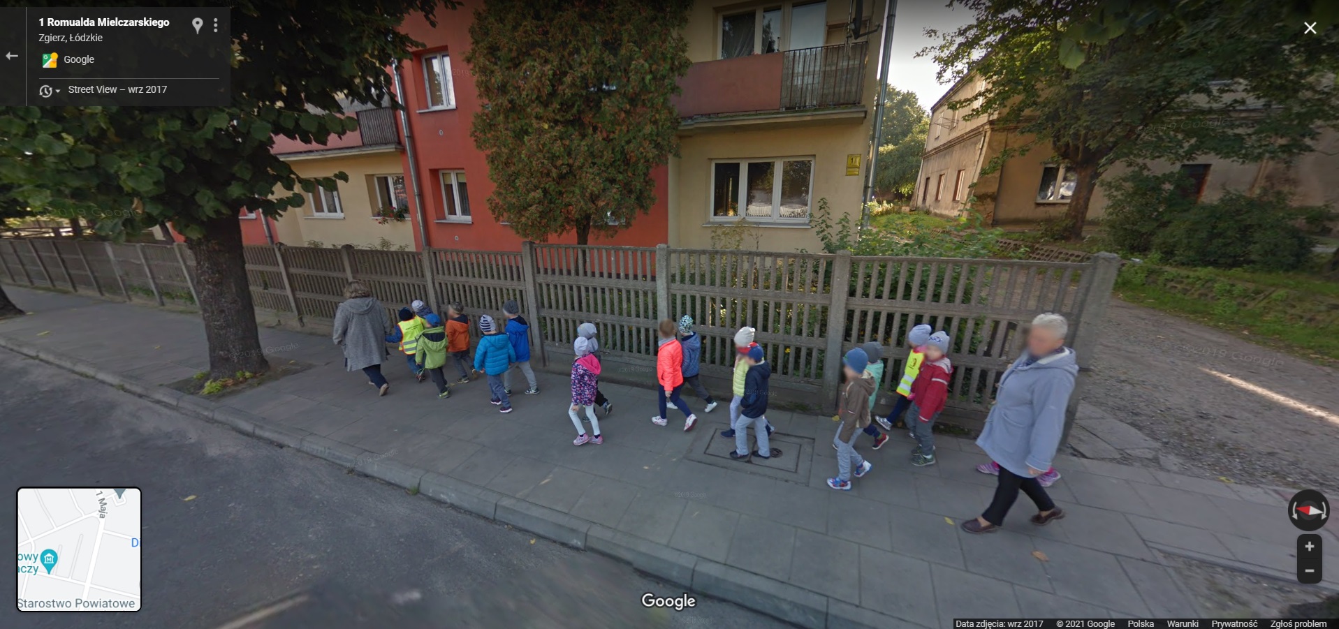 Mieszkańcy Zgierza przyłapani przez Google Street View