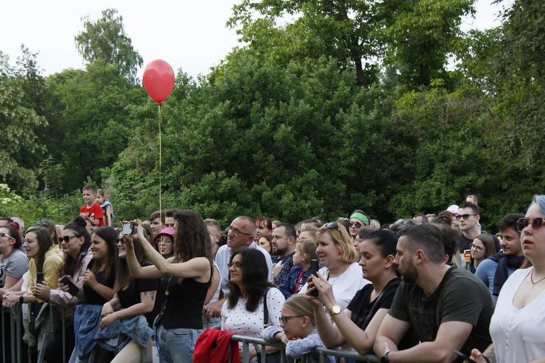 Święto Miasta Zgierza! Anna Karwan i Kuba Badach na zgierskiej scenie [zdjęcia] - Zdjęcie główne