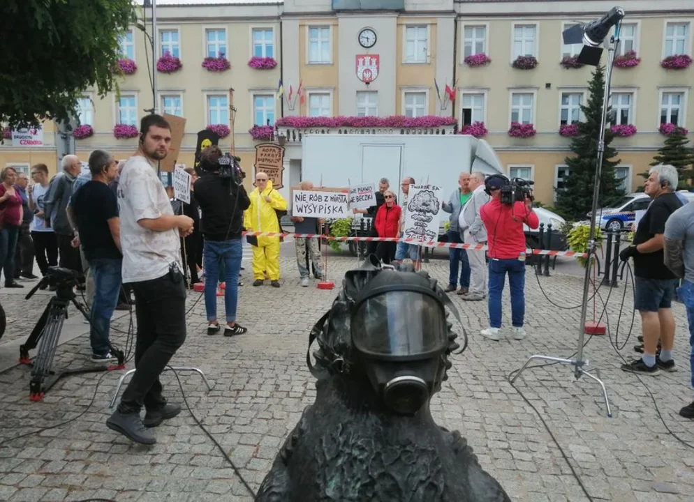 Nieoczekiwany zwrot w sprawie instalacji przetwarzania odpadów przy ul. Twardej w Zgierzu - Zdjęcie główne