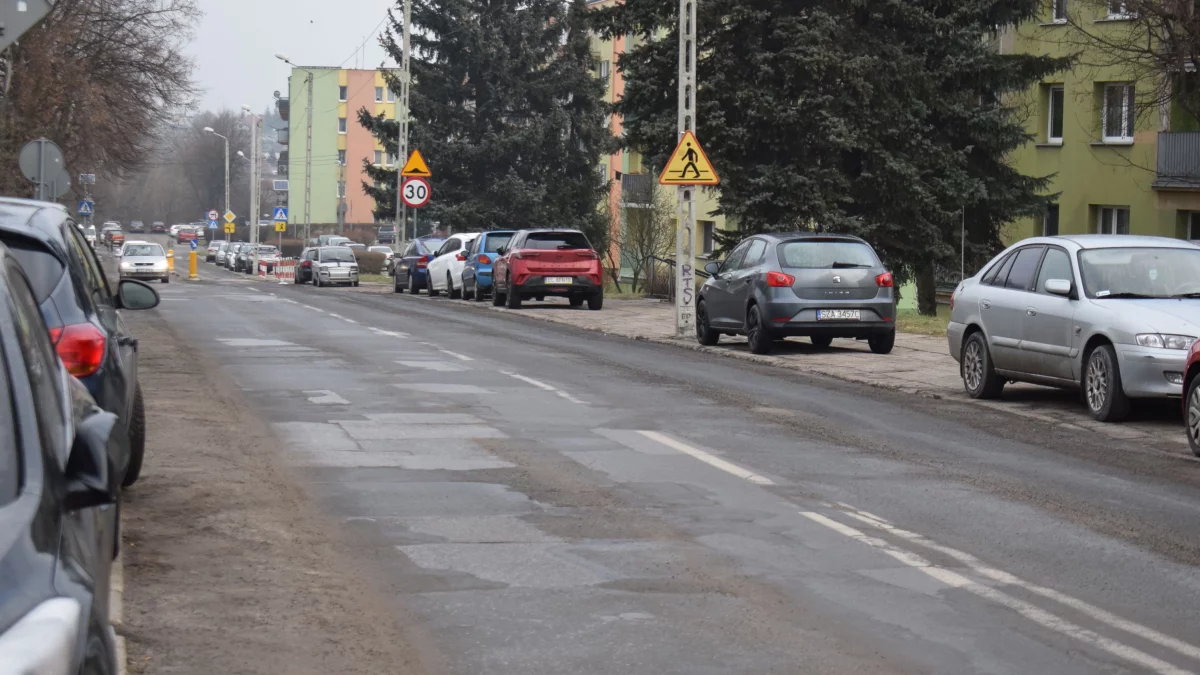 Rusza remont ulicy Cezaka w Zgierzu. Będą utrudnienia w ruchu [ZDJĘCIA] - Zdjęcie główne