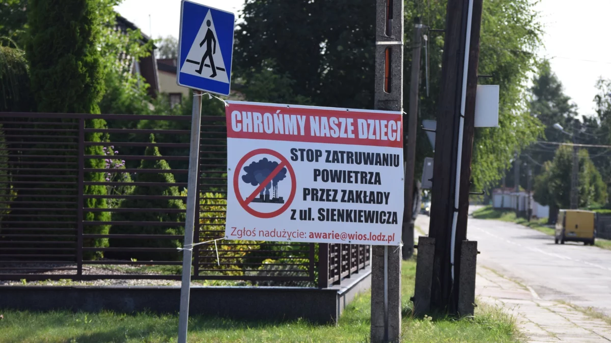 Mieszkańcy Rudunek w Zgierzu wciąż walczą. Chcą czystego powietrza - Zdjęcie główne