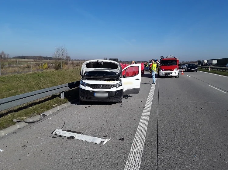 Śmiertelny wypadek na autostradzie A1. Ciężarówka potrąciła 50-letniego mężczyznę 