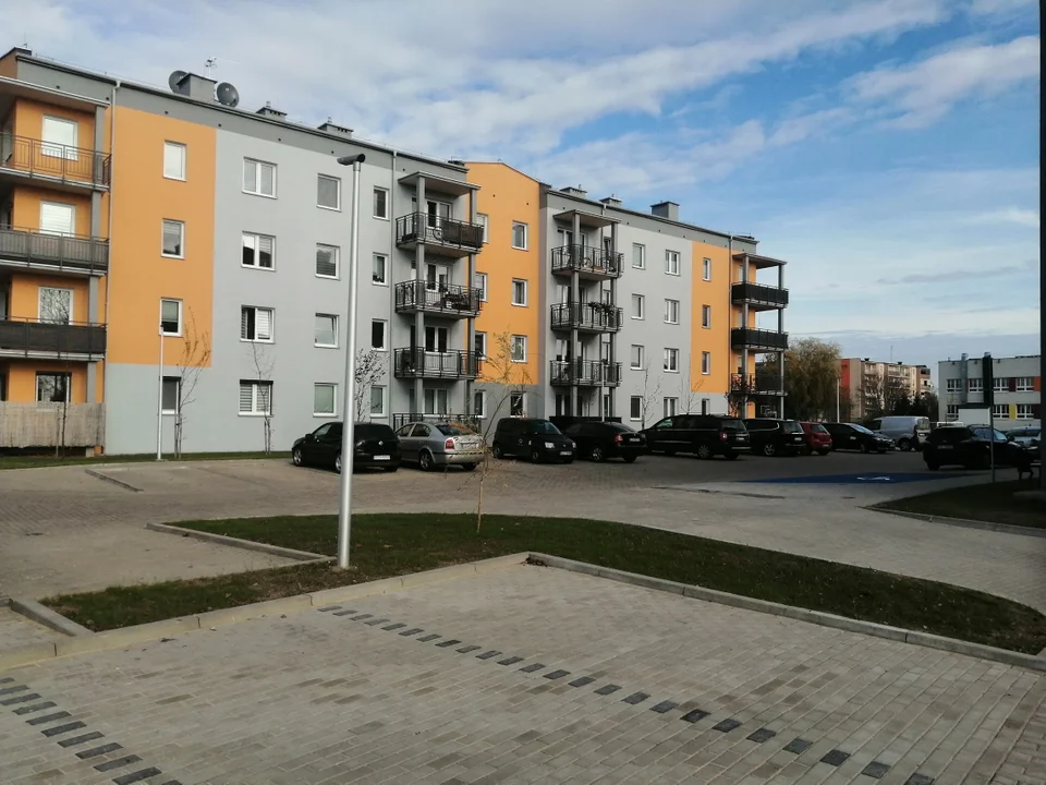 Dwudziestu zgierzan odebrało klucze do nowych mieszkań przy ul. Staffa na osiedlu 650-lecia