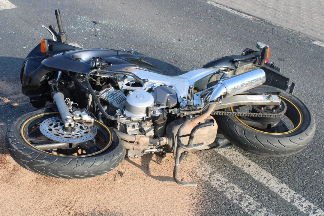 Wypadek w Aleksandrowie Łódzkim. Ranny motocyklista - Zdjęcie główne