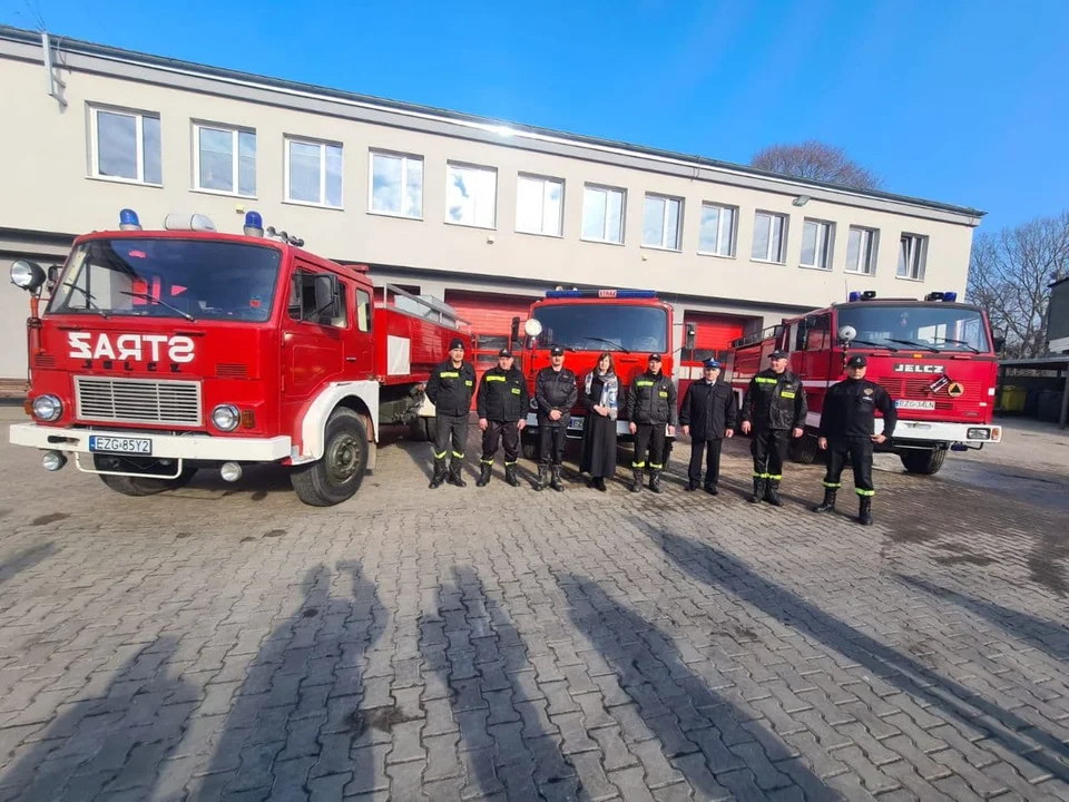 Łódzkie solidarne z Ukrainą. W Zgierzu przekazano trzy wozy strażackie - Zdjęcie główne