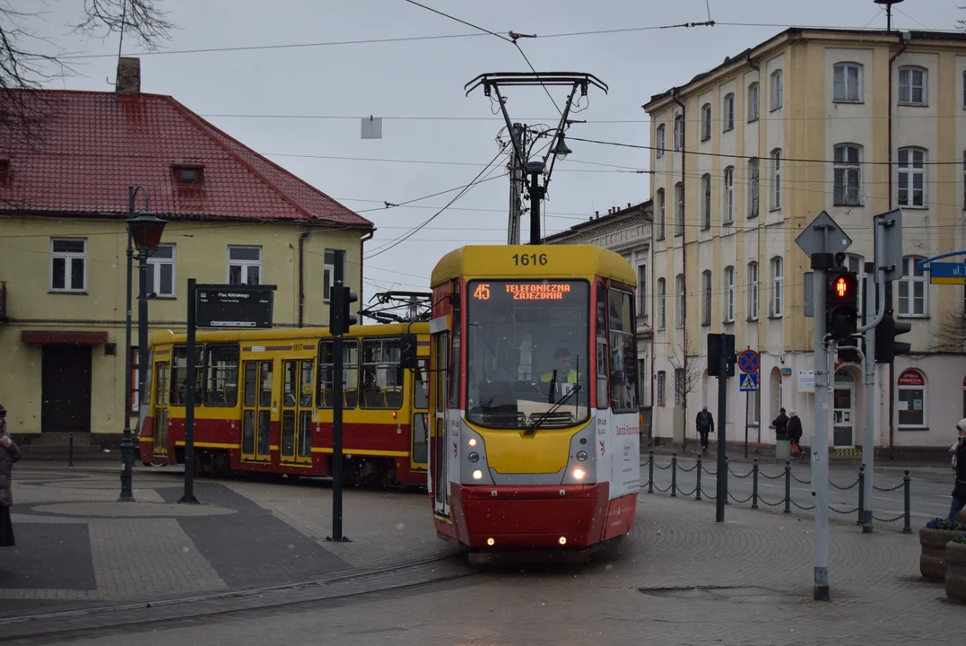 Tramwaj linii nr 45 kursuje już od blisko tygodnia. Pasażerowie cały czas zagubieni - Zdjęcie główne